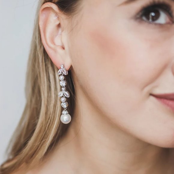 NWT Dareth Colburn Sabrina Pearl Drop Earrings - Picture 2 of 4